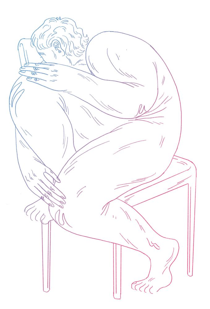 Eine Figur, die auf einem Stuhl kauert